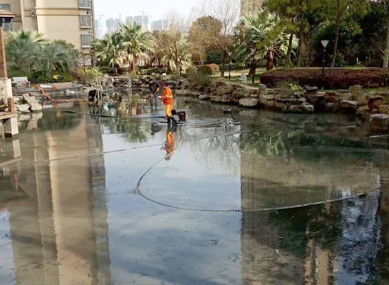 江夏景观池淤泥清理