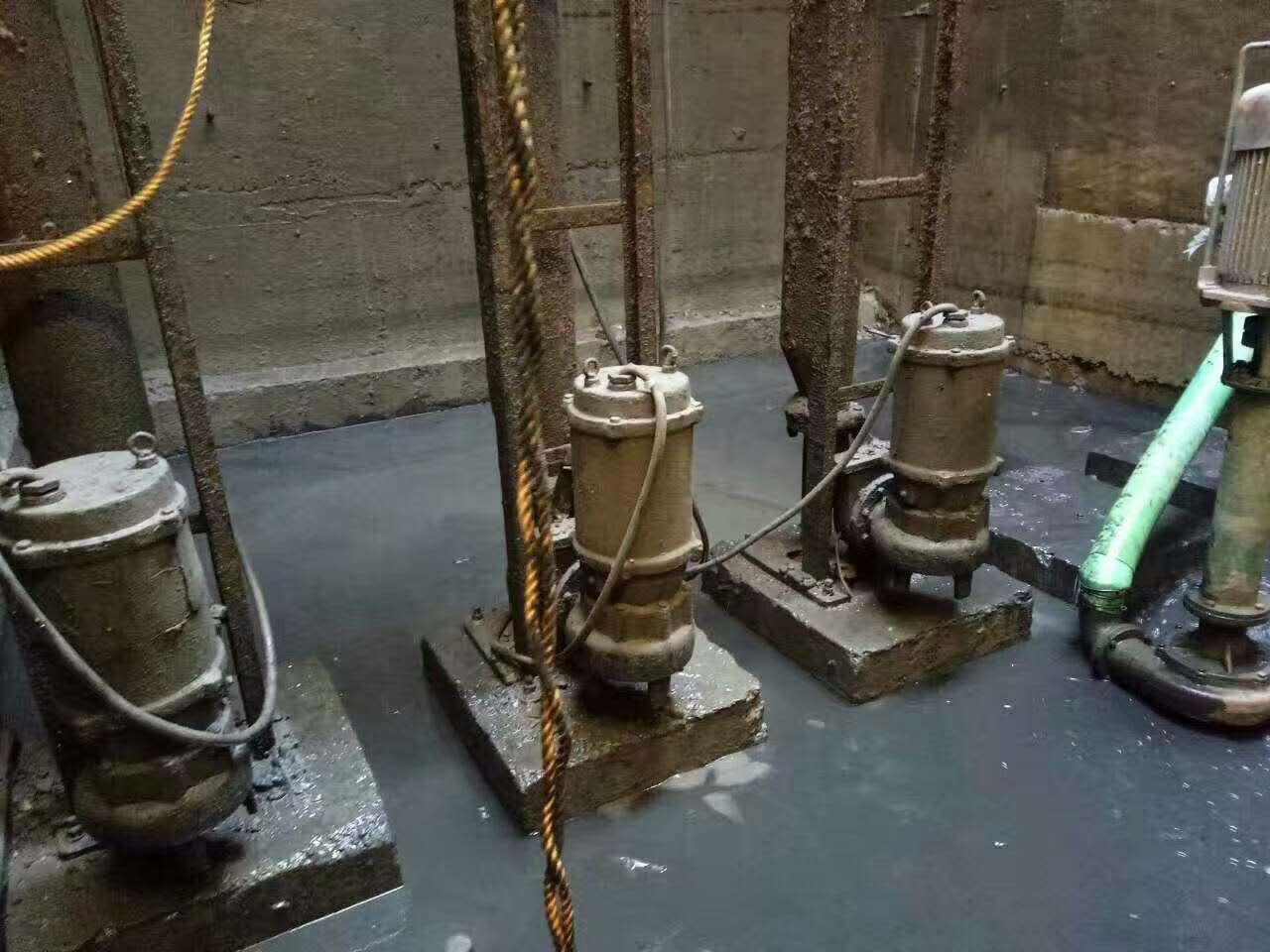 江夏污水池清理