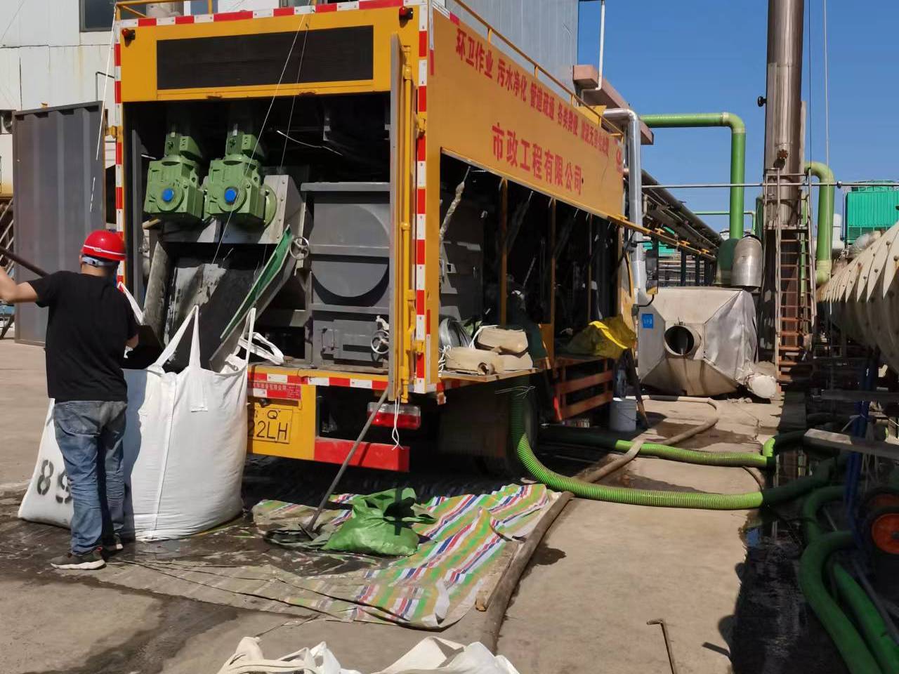 江夏淤泥压干处理